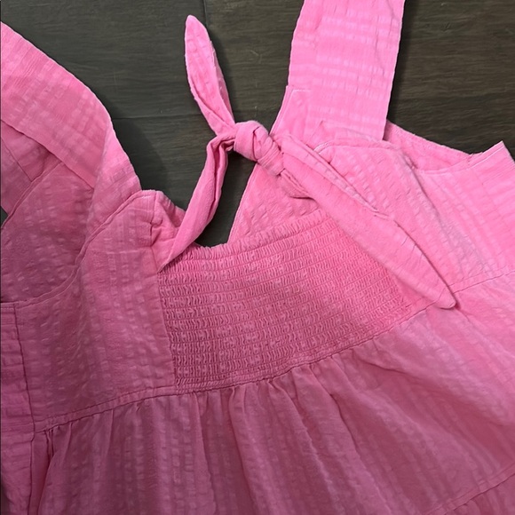 Old Navy Bright Pink Tiered women’s Dress with pockets, size large - Picture 5 of 8
